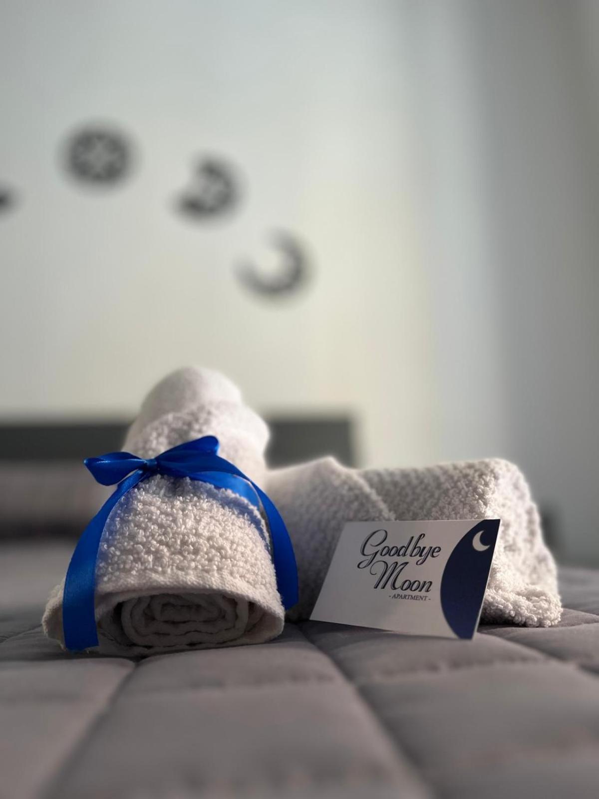 Goodbye Moon Apartment Бриндизи Экстерьер фото